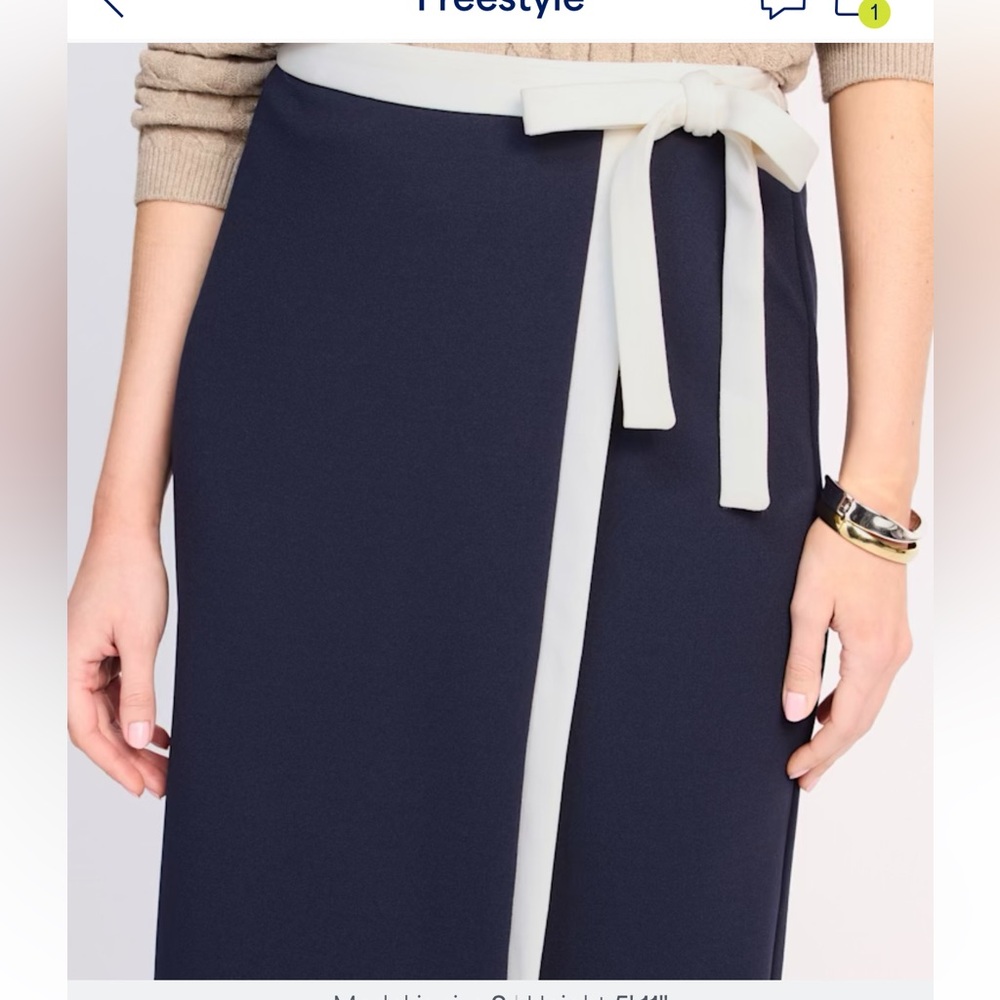 NWT Royce color blocked navy/white midi skirt by Skies are Blue. Bargain buy!